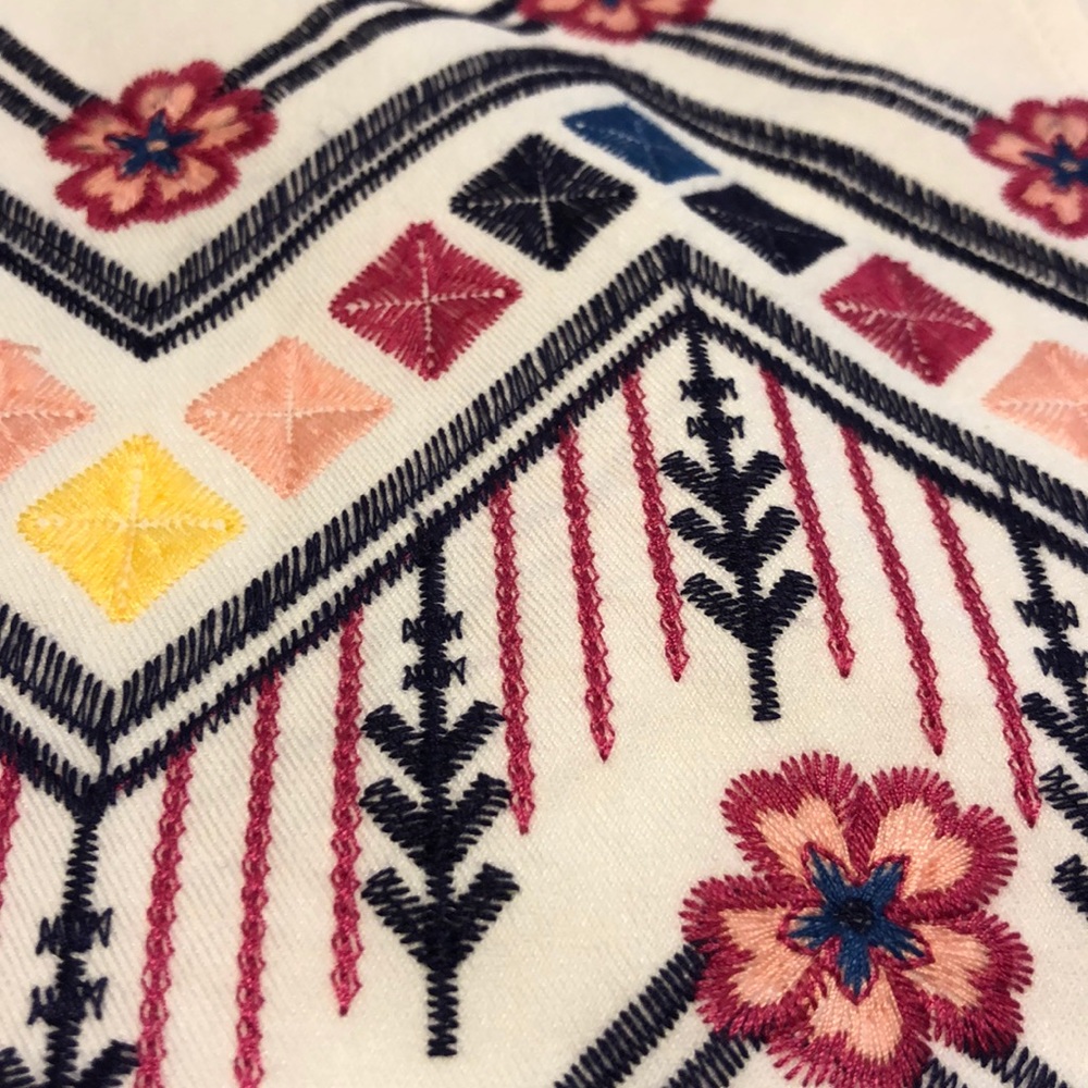 Embroidered skort - Picture 4 of 4